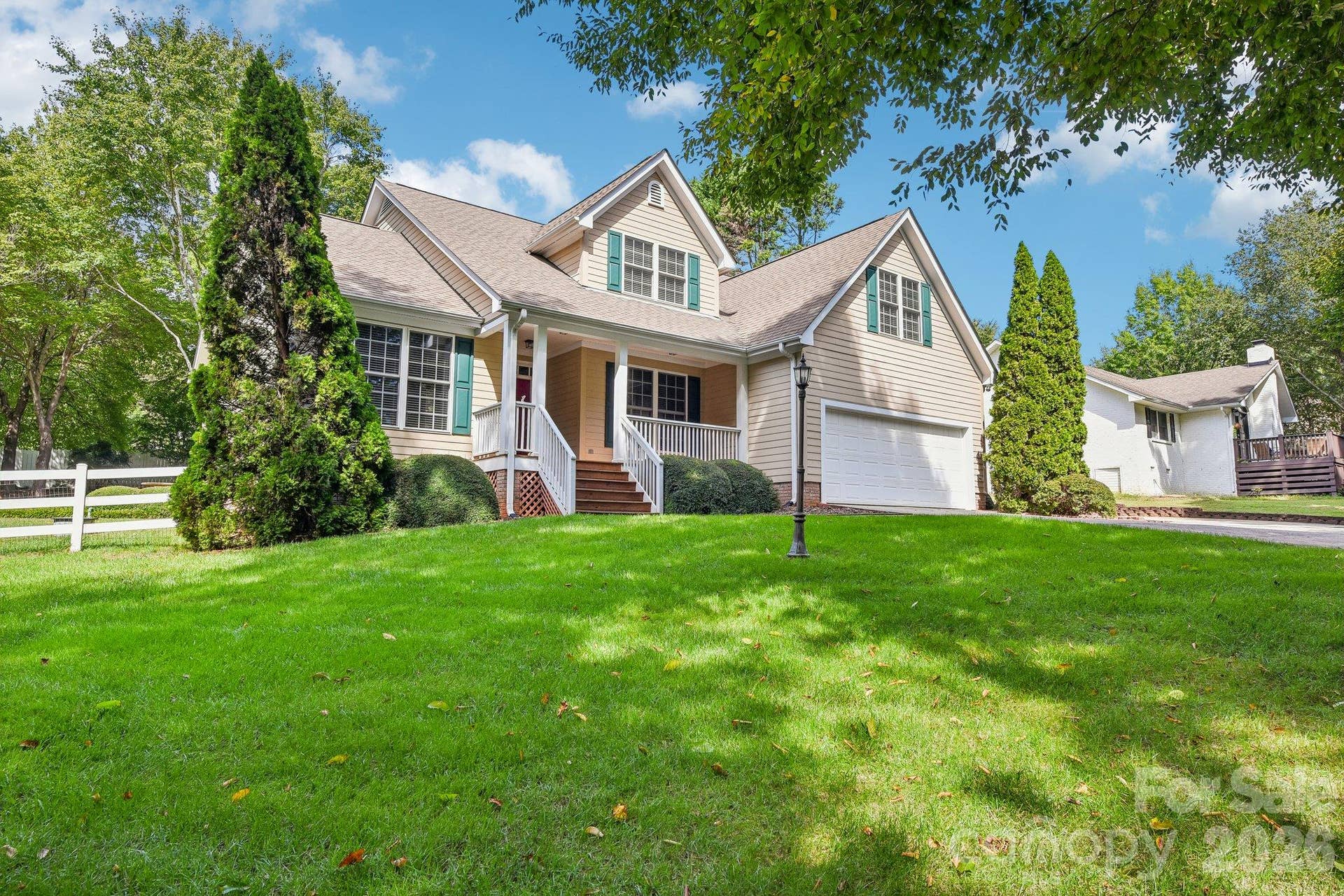 3573 Lake Shore Road S, Denver, NC 28037 Welcome home...