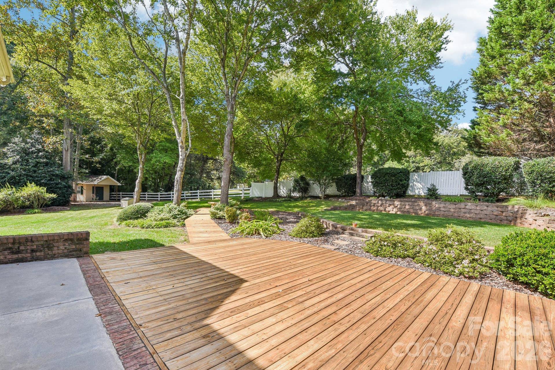 3573 Lake Shore Road S, Denver, NC 28037 3573 Lake Shore Road S, Denver, NC 28037