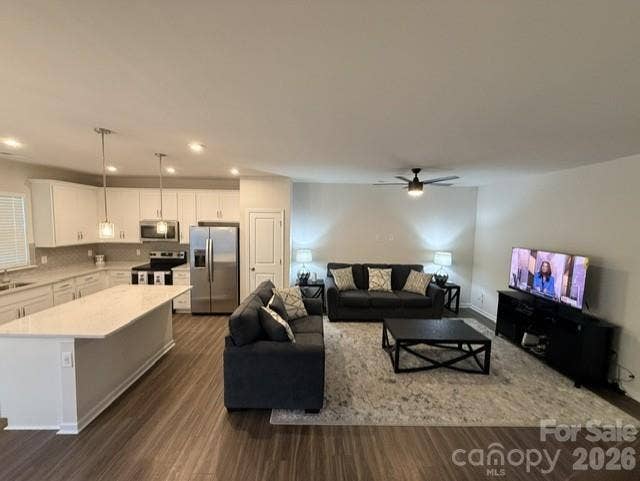 1027 Grays Mill Road, Charlotte, NC 28215 1027 Grays Mill Road, Charlotte, NC 28215