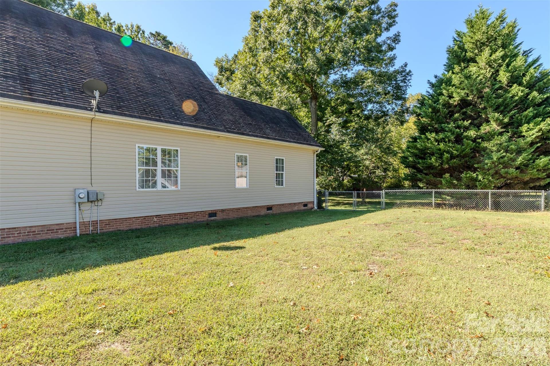 9008 Meredith Leigh Lane, Cherryville, NC 28021