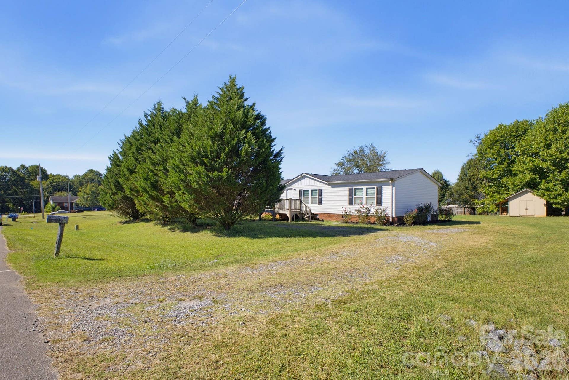 129 Titanium Drive, Statesville, NC 28625 129 Titanium Drive, Statesville, NC 28625