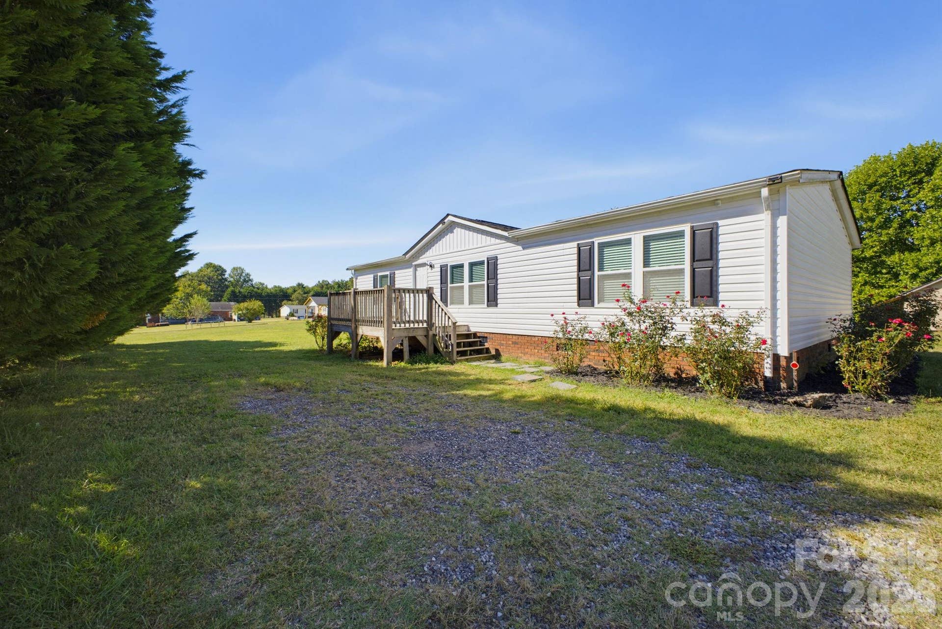 129 Titanium Drive, Statesville, NC 28625 129 Titanium Drive, Statesville, NC 28625