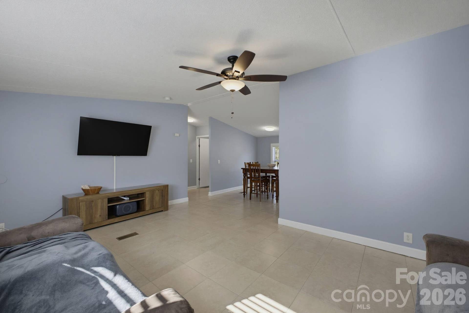 129 Titanium Drive, Statesville, NC 28625 129 Titanium Drive, Statesville, NC 28625