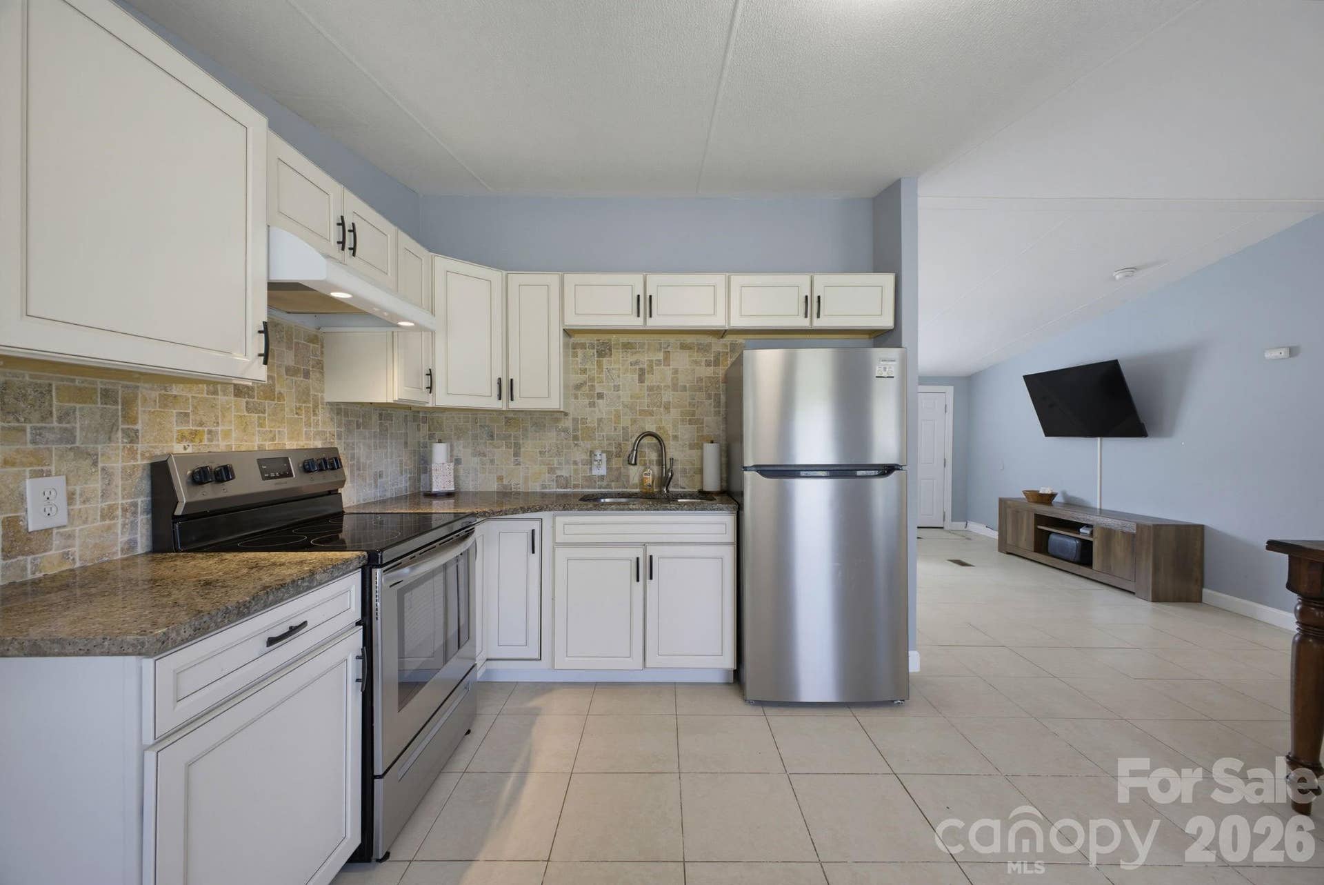 129 Titanium Drive, Statesville, NC 28625 129 Titanium Drive, Statesville, NC 28625