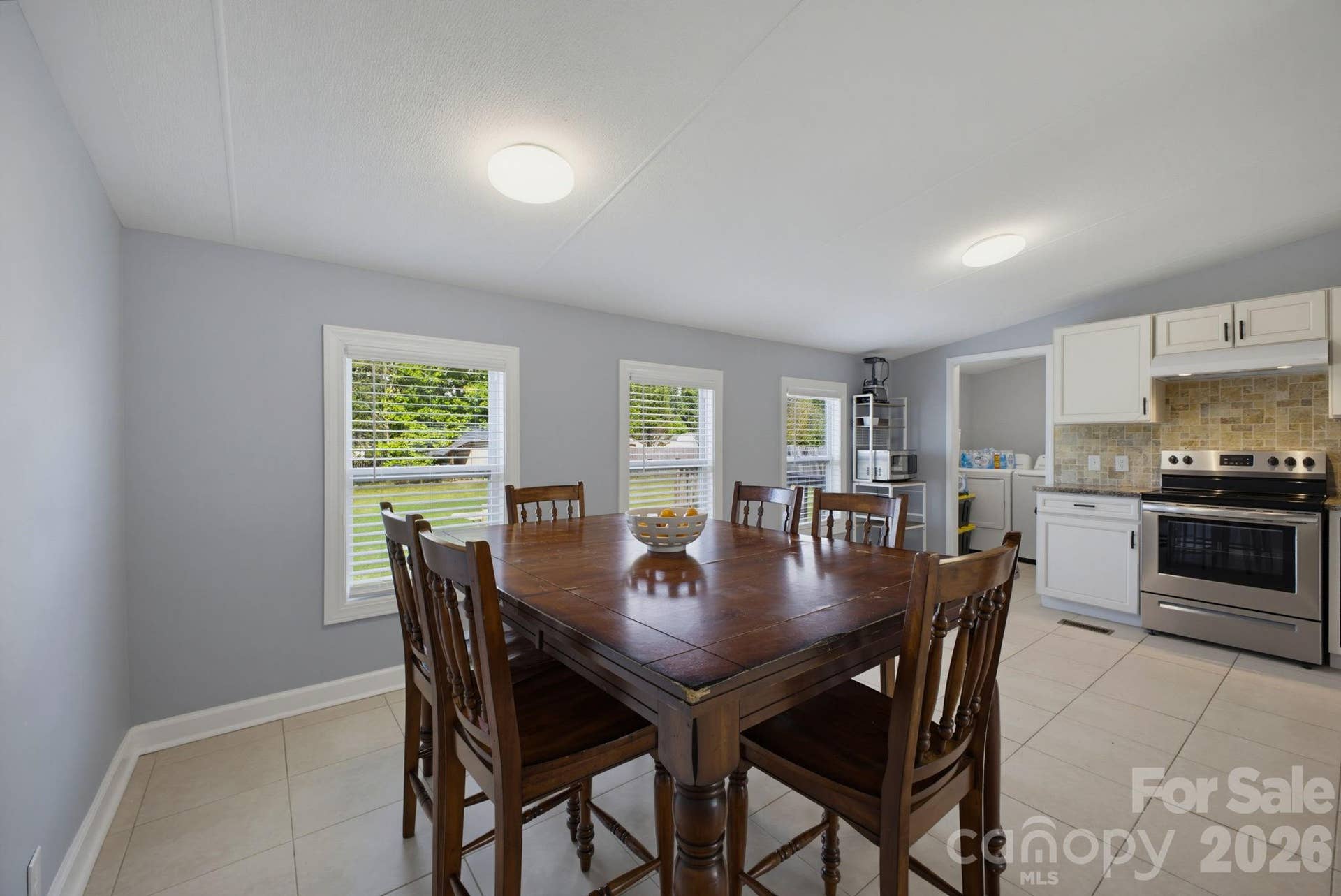 129 Titanium Drive, Statesville, NC 28625 129 Titanium Drive, Statesville, NC 28625