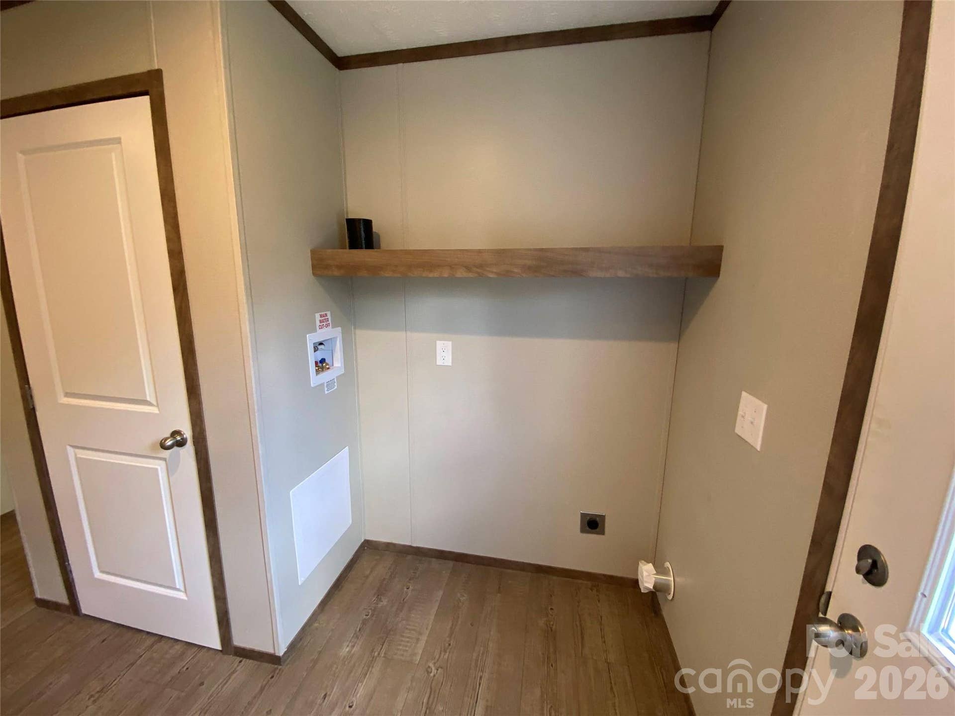5726 Landon Place, Heath Springs, SC 29058 Laundry