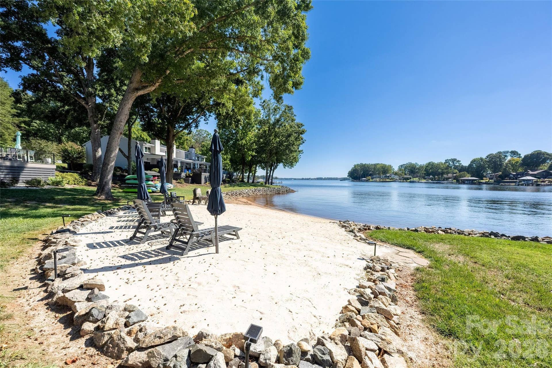 8056 Westcape Drive, Denver, NC 28037