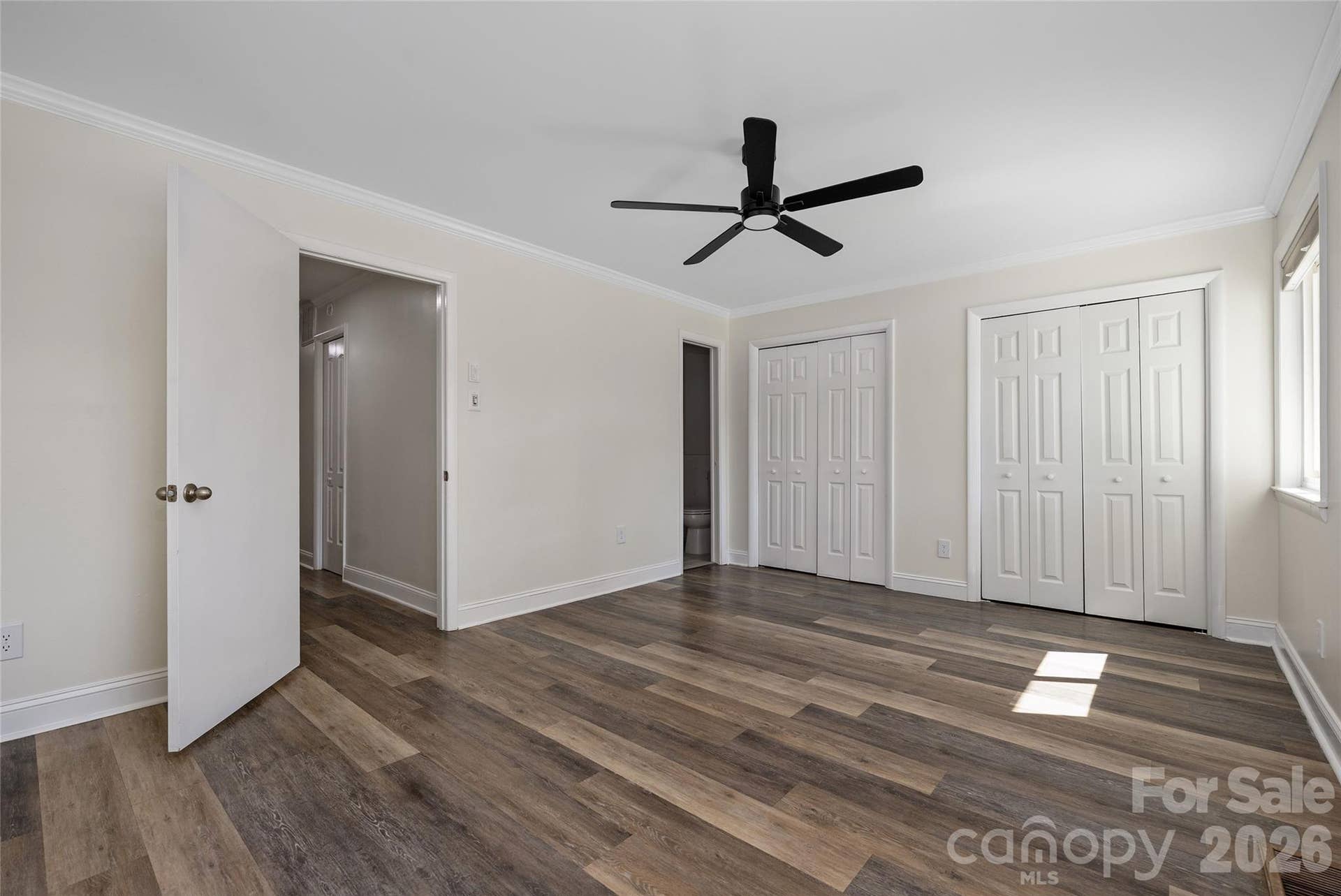 8056 Westcape Drive, Denver, NC 28037
