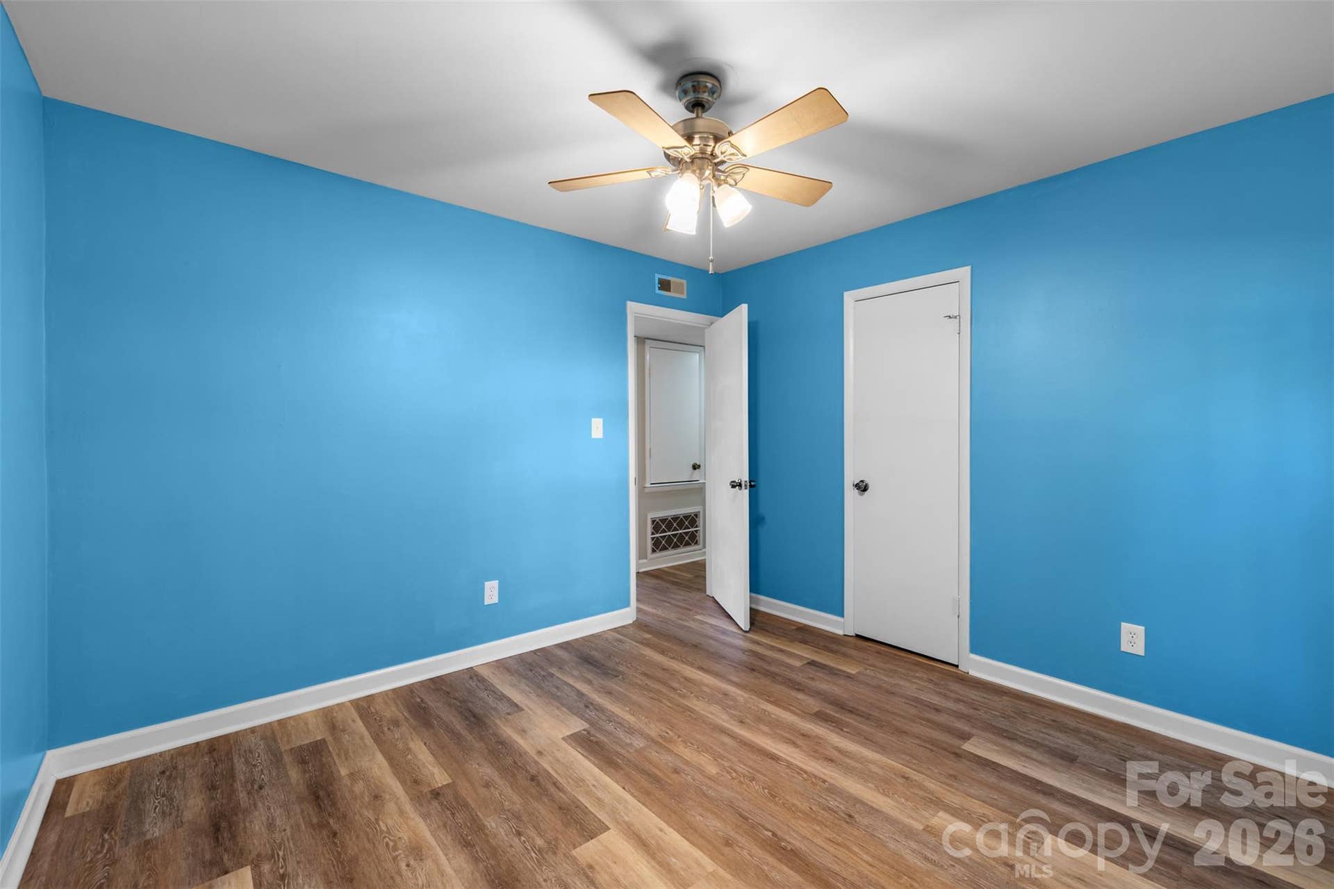 4615 Coronado Drive, Charlotte, NC 28212 4615 Coronado Drive, Charlotte, NC 28212
