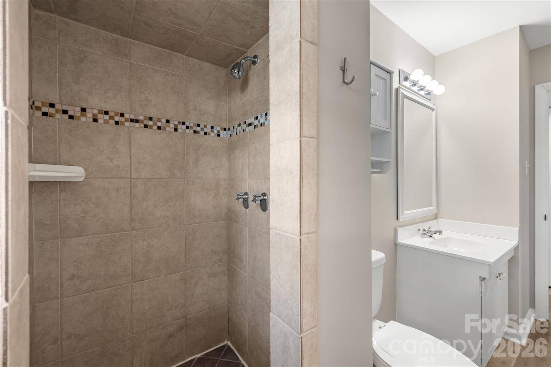 4615 Coronado Drive, Charlotte, NC 28212 4615 Coronado Drive, Charlotte, NC 28212