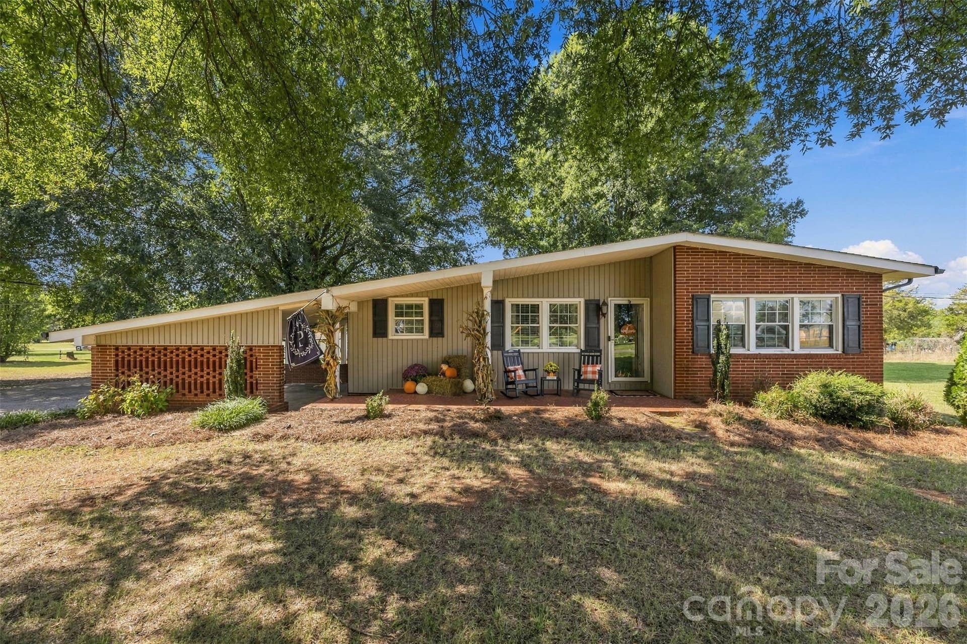 1691 Cat Square Road, Vale, NC 28168