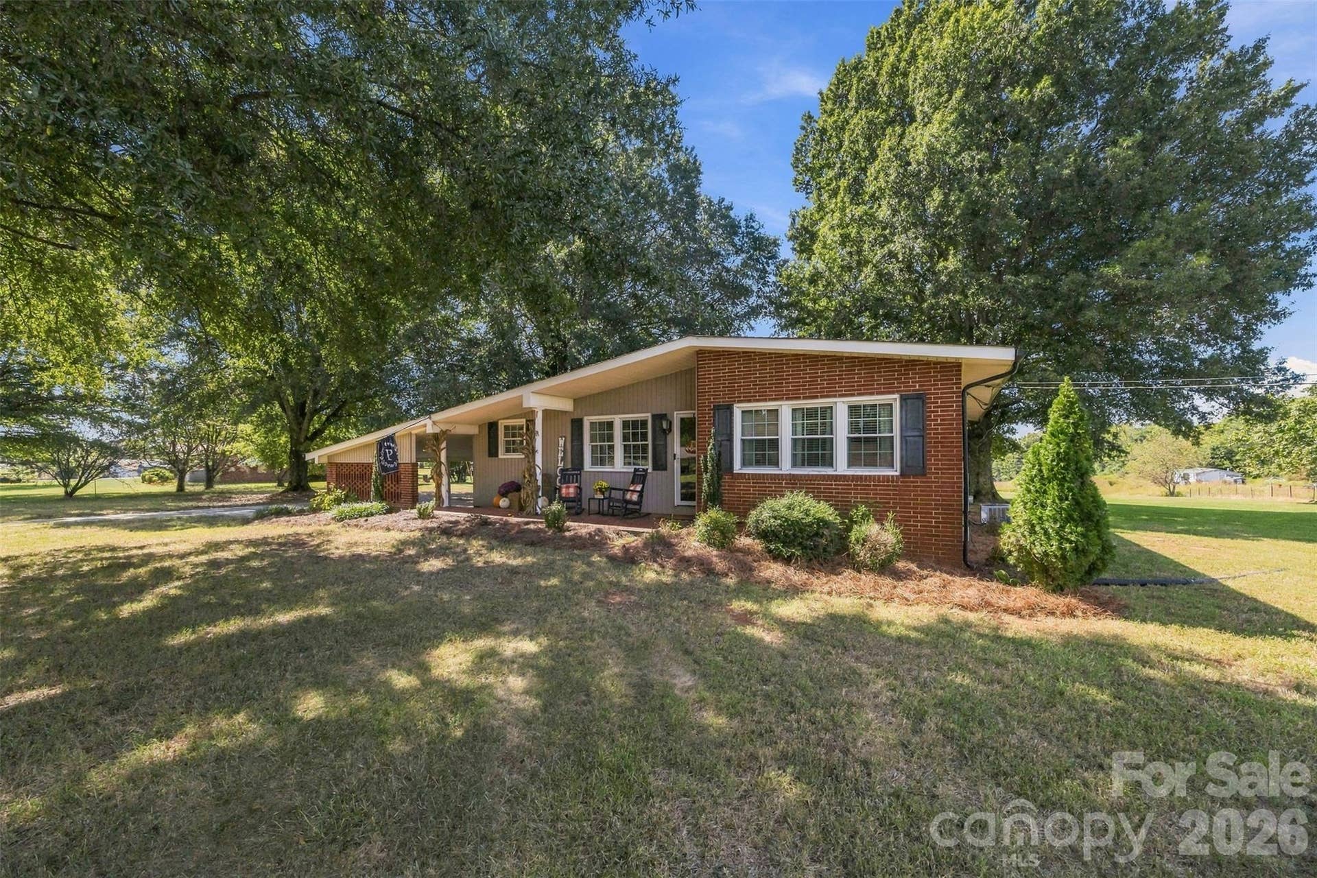 1691 Cat Square Road, Vale, NC 28168