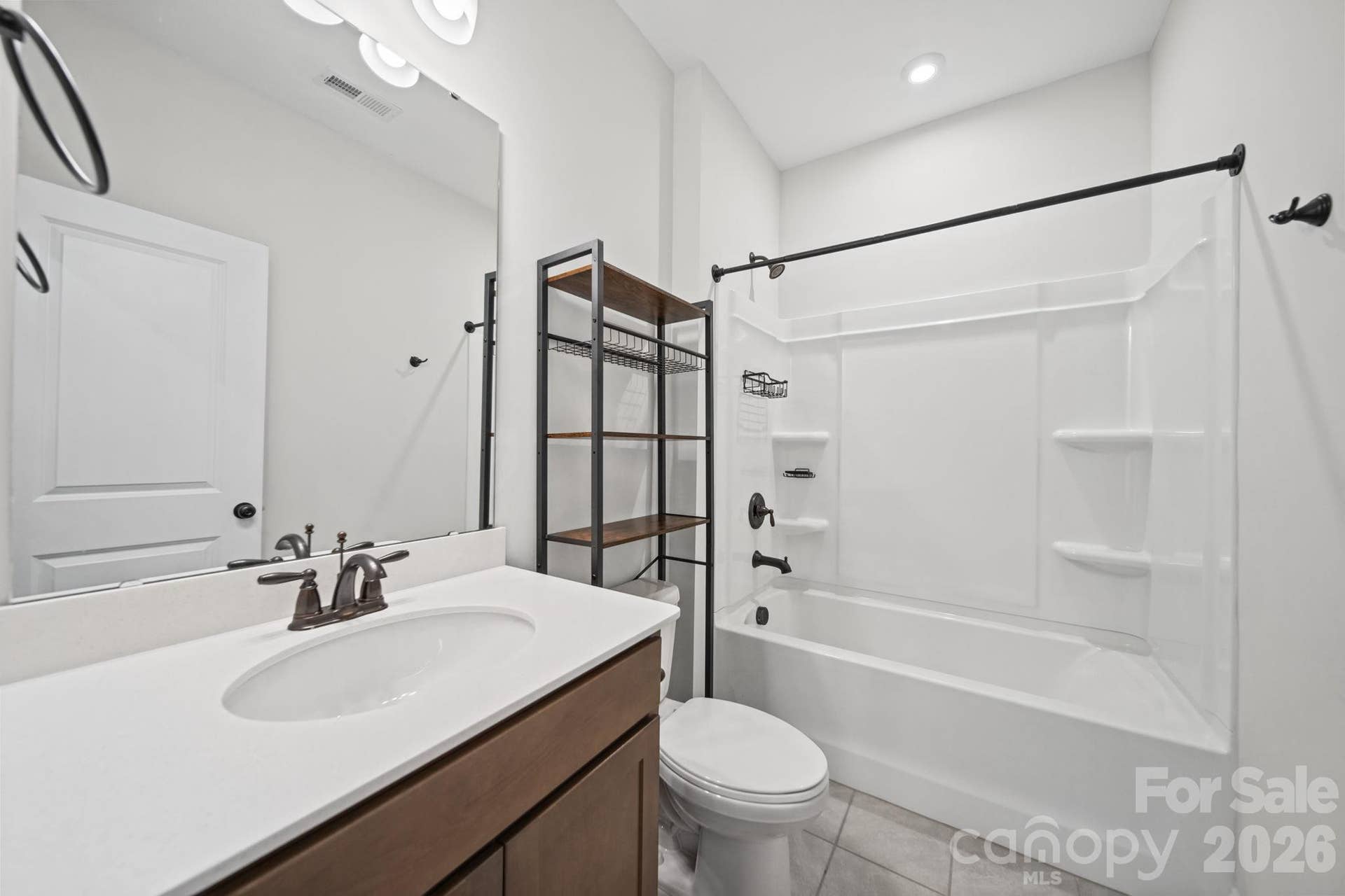 203 Heathbrook Lane, Waxhaw, NC 28173 2nd Floor third full bathroom
