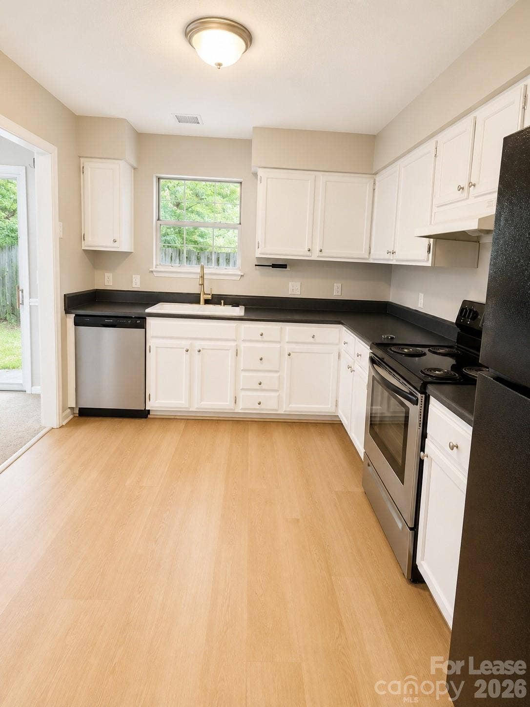 6020 Heath Valley Road, Charlotte, NC 28210 6020 Heath Valley Road, Charlotte, NC 28210