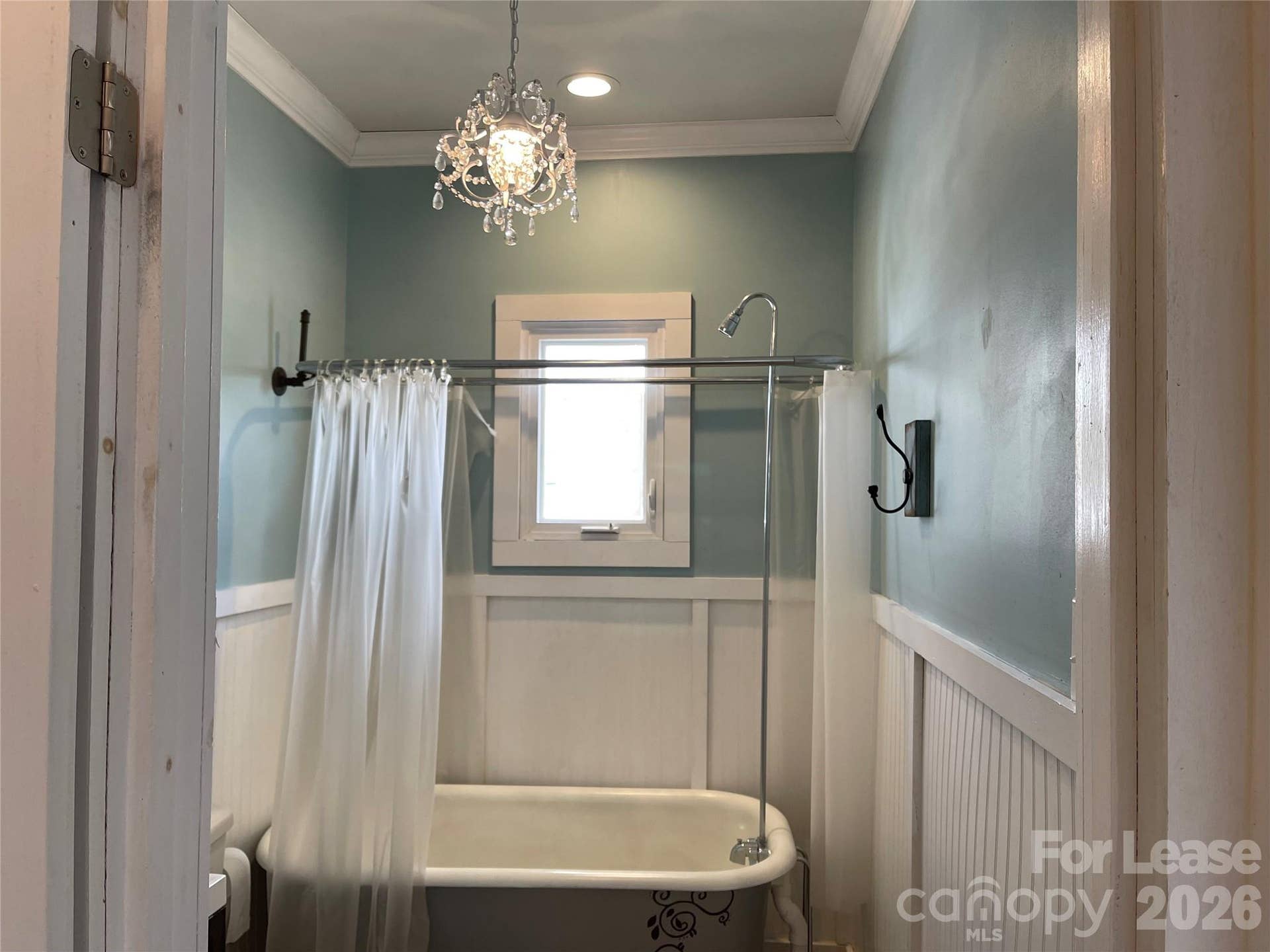 216 E Catawba Avenue, Mount Holly, NC 28120 216 E Catawba Avenue, Mount Holly, NC 28120