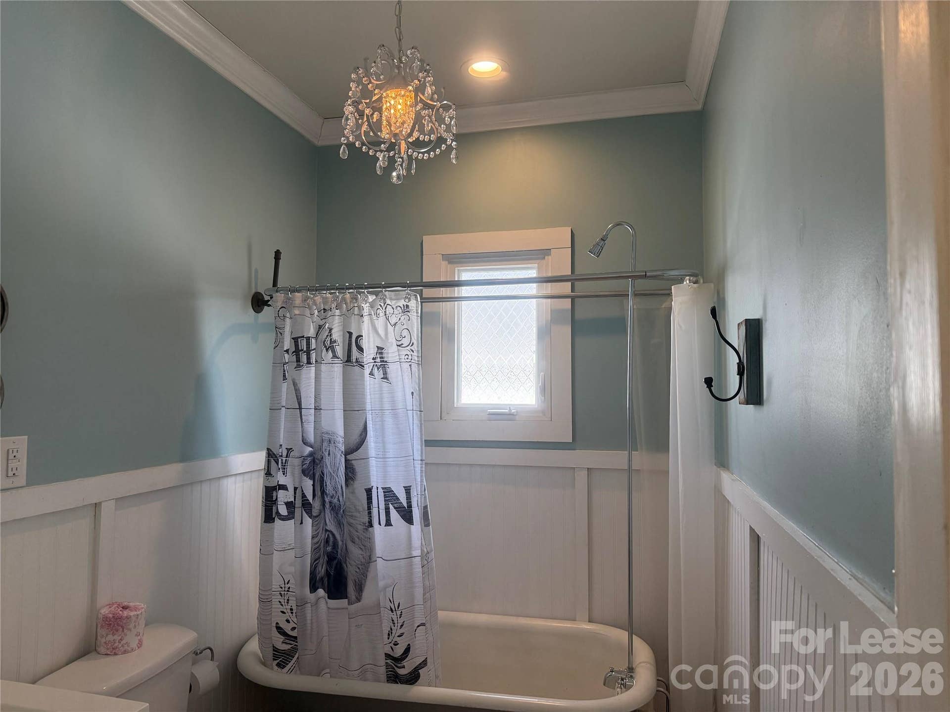 216 E Catawba Avenue, Mount Holly, NC 28120 216 E Catawba Avenue, Mount Holly, NC 28120