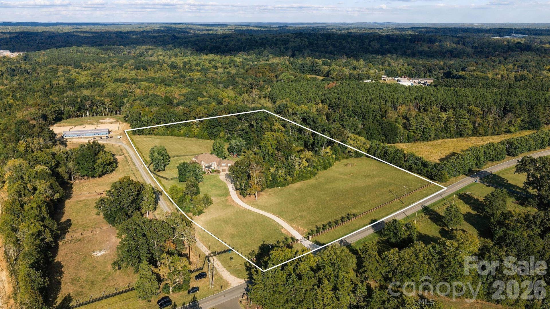 Lot lines are approximate