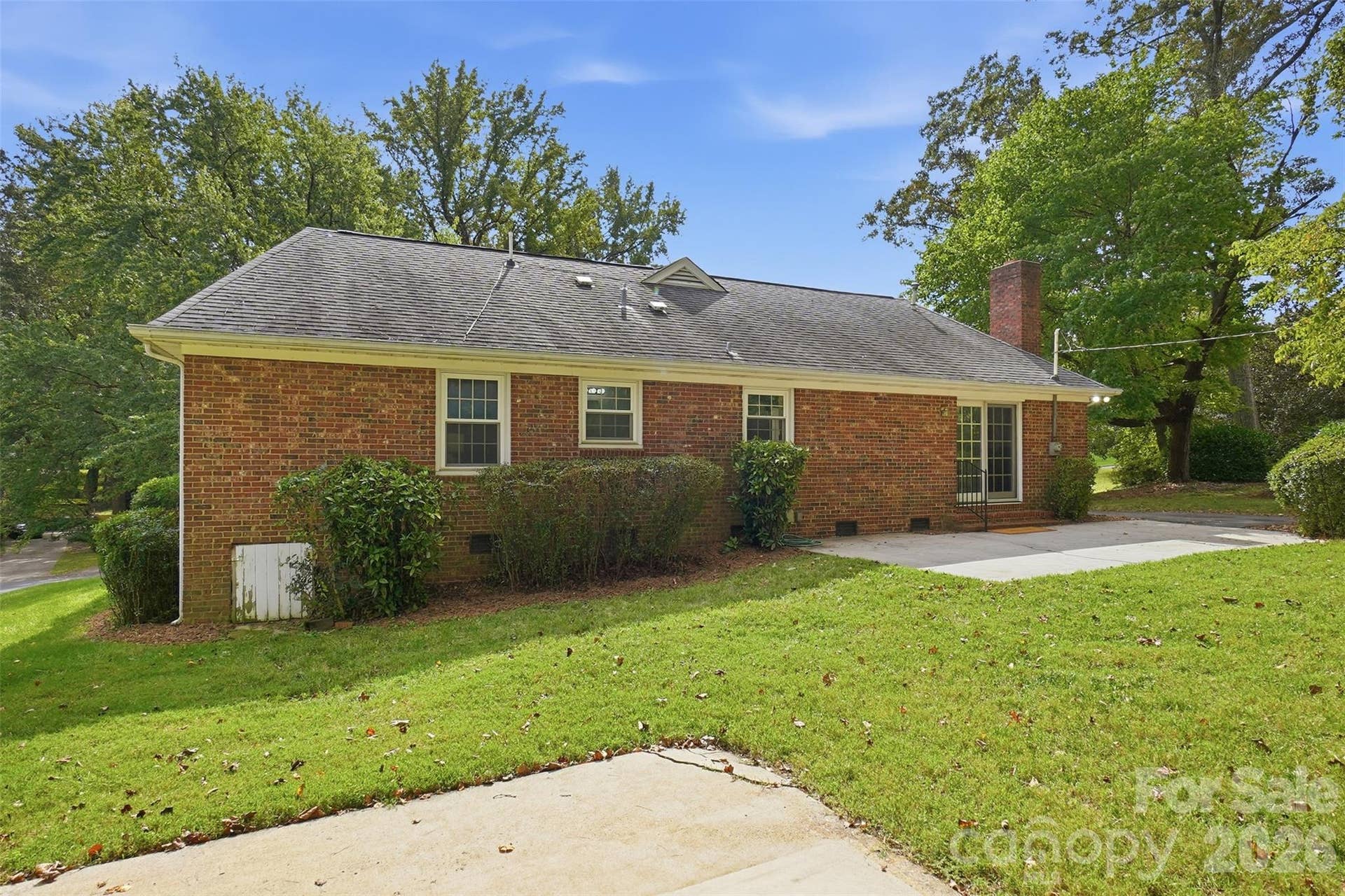 5724 Telfair Road, Charlotte, NC 28210 Additional concrete pad for fire pit and additional seating