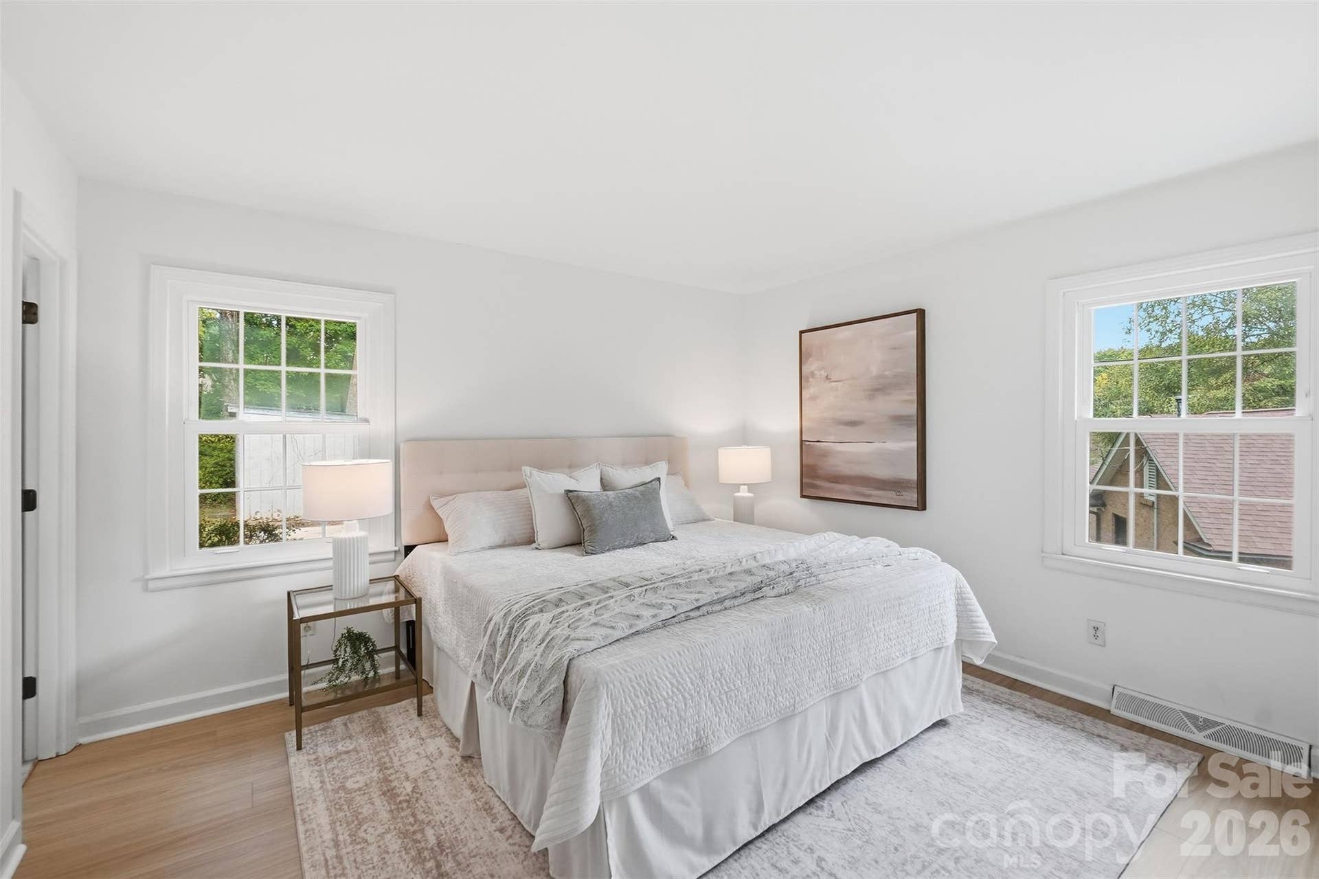 5724 Telfair Road, Charlotte, NC 28210 Primary with an abundance of natural light!