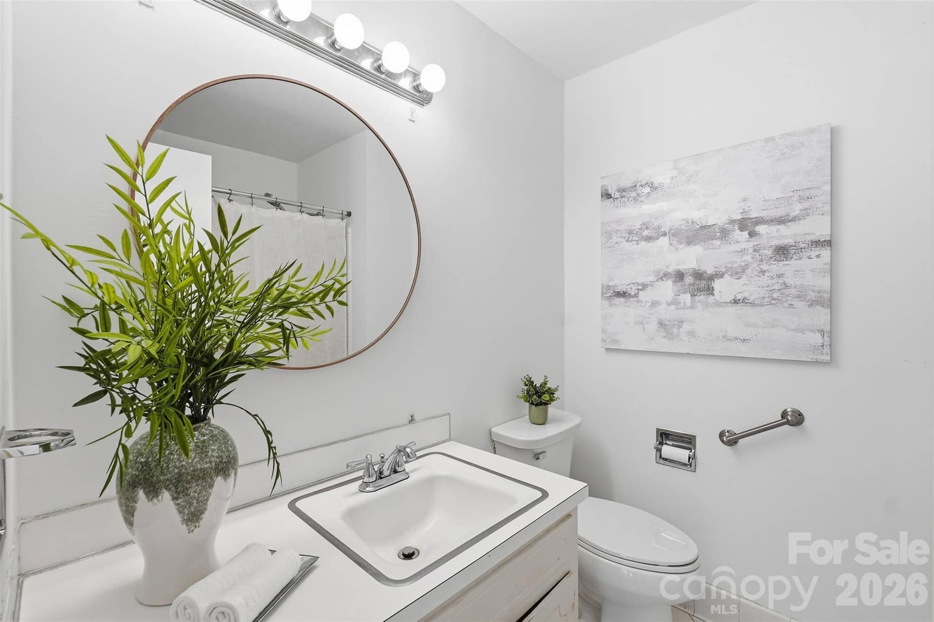 5724 Telfair Road, Charlotte, NC 28210 Hallway Bathroom