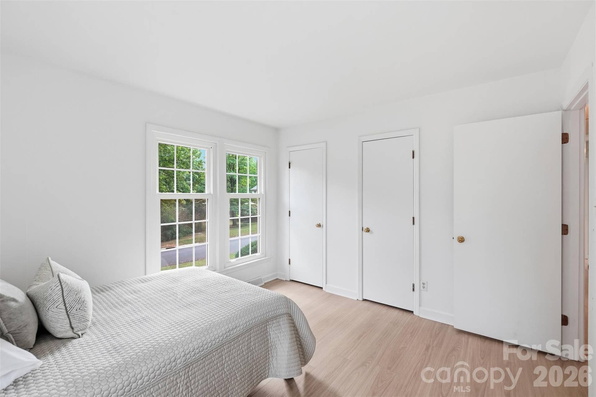 5724 Telfair Road, Charlotte, NC 28210 Spacious for a Guest Bedroom!
