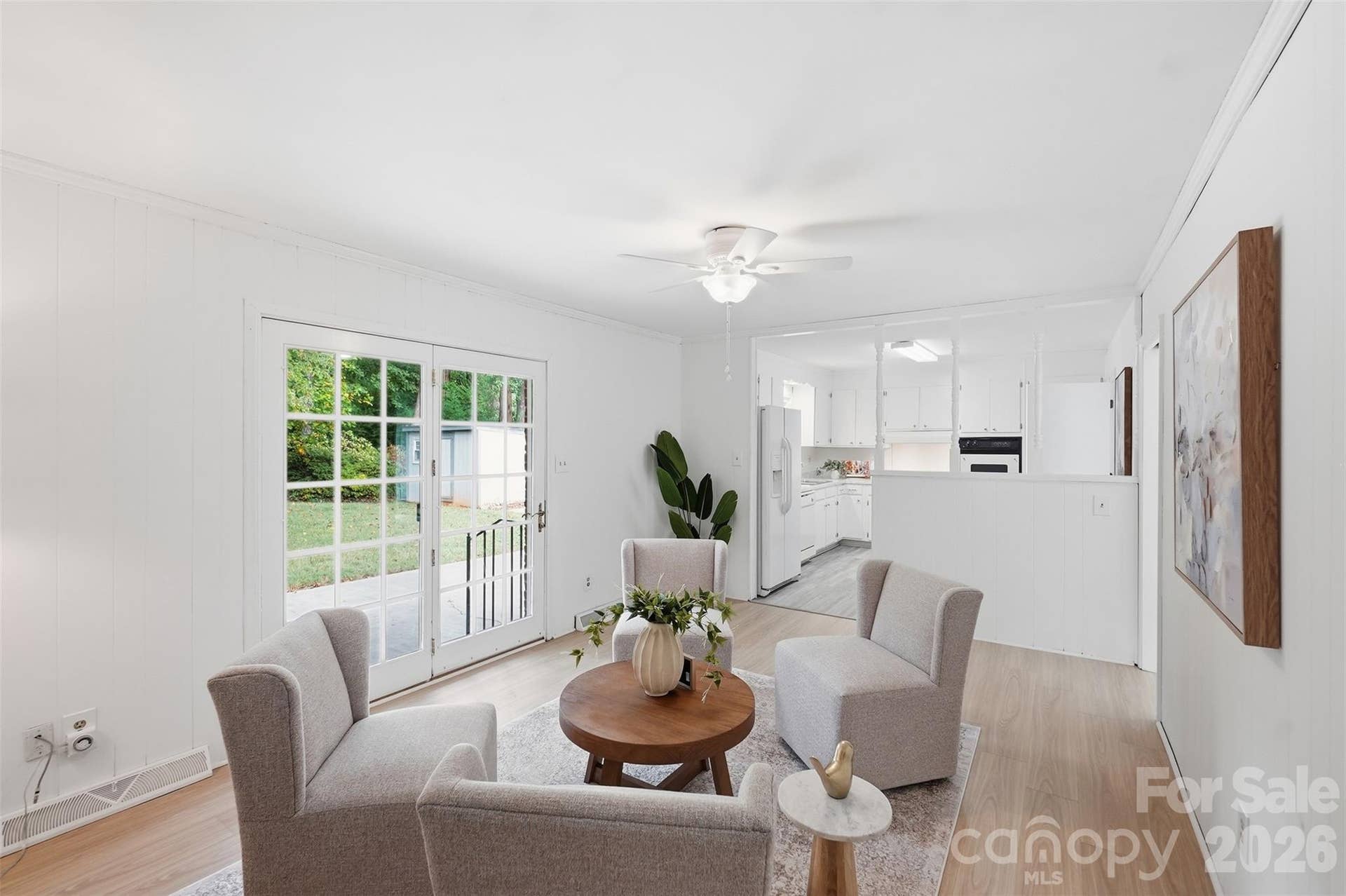 5724 Telfair Road, Charlotte, NC 28210 Family Room seamlessly flows into the Kitchen