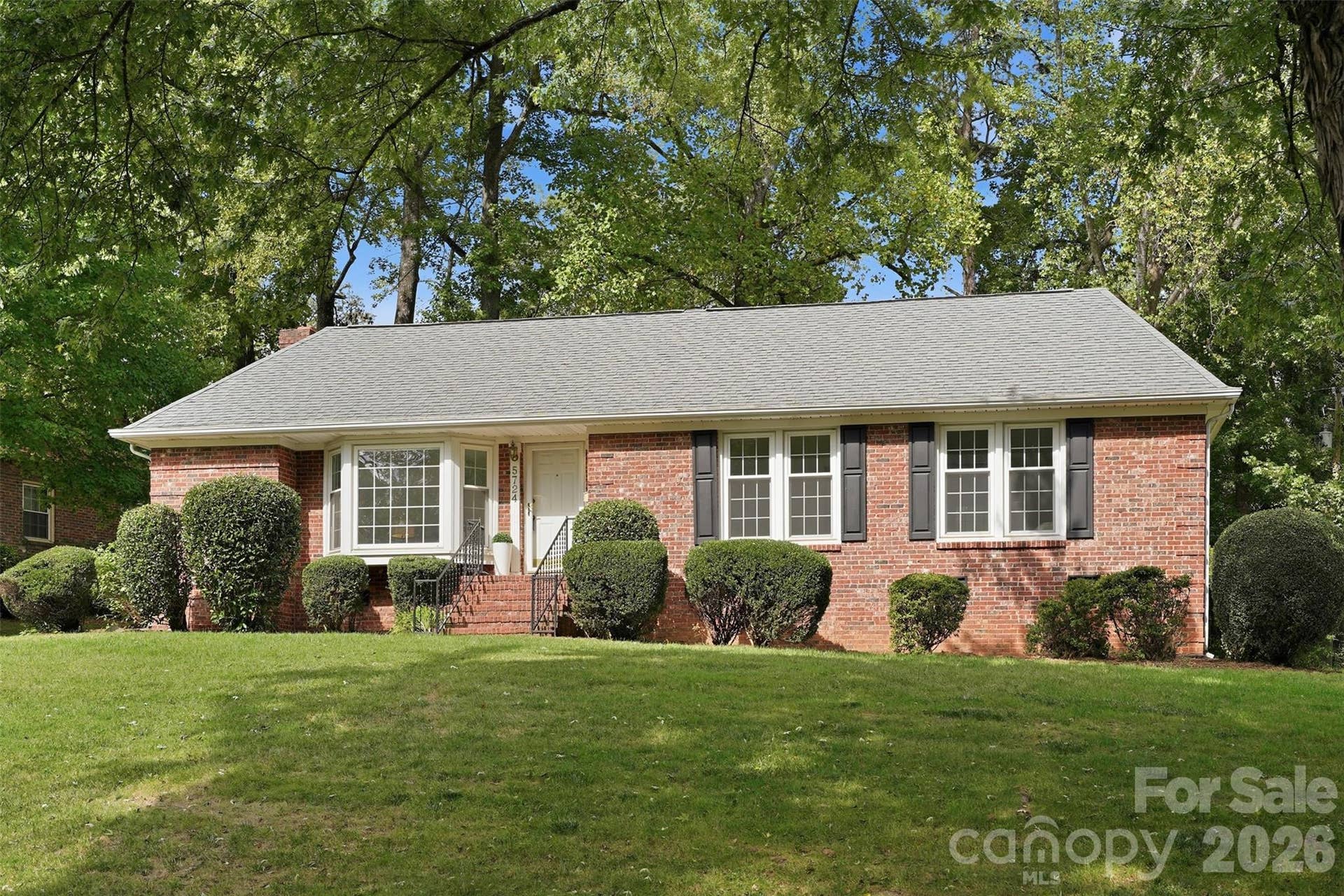 5724 Telfair Road, Charlotte, NC 28210 Charming Brick Ranch