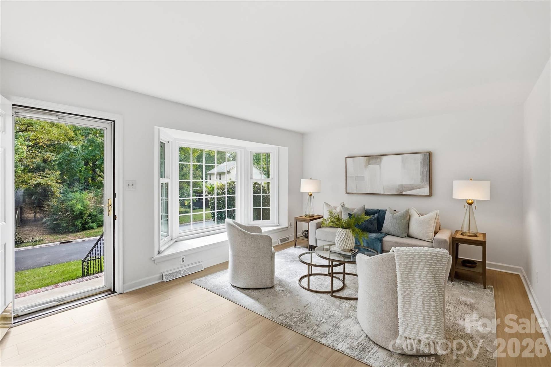 5724 Telfair Road, Charlotte, NC 28210 Abundance of Natural Light!