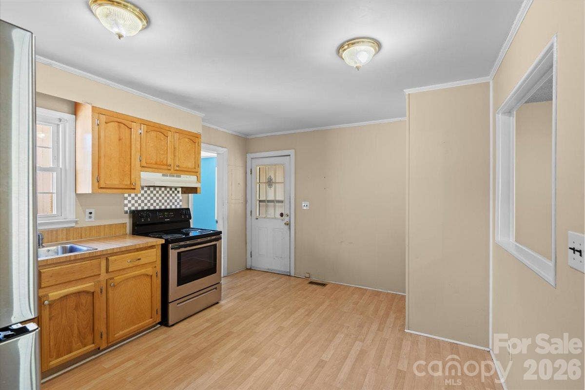 101 Cedar Lane, Mount Holly, NC 28120