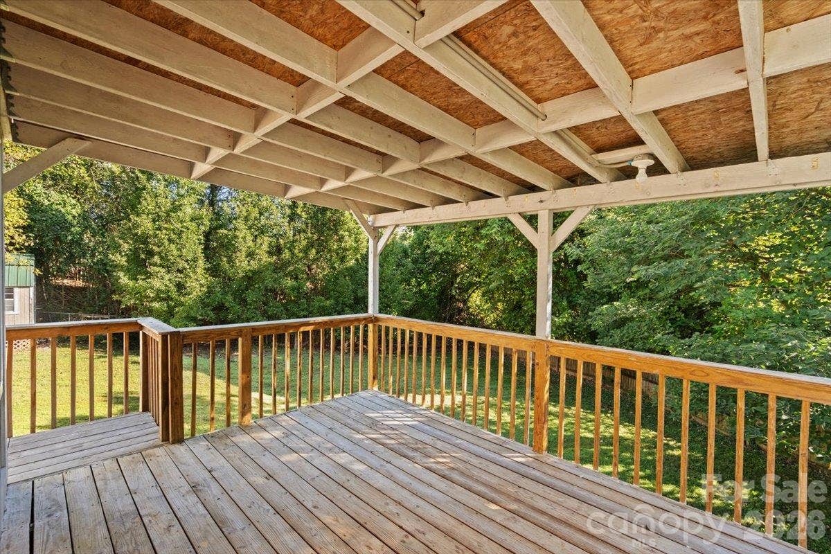 101 Cedar Lane, Mount Holly, NC 28120