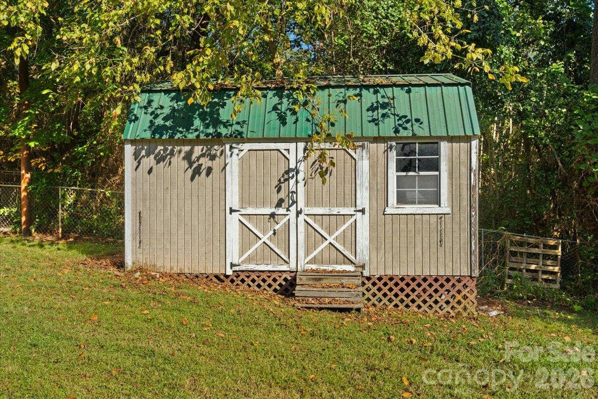 101 Cedar Lane, Mount Holly, NC 28120