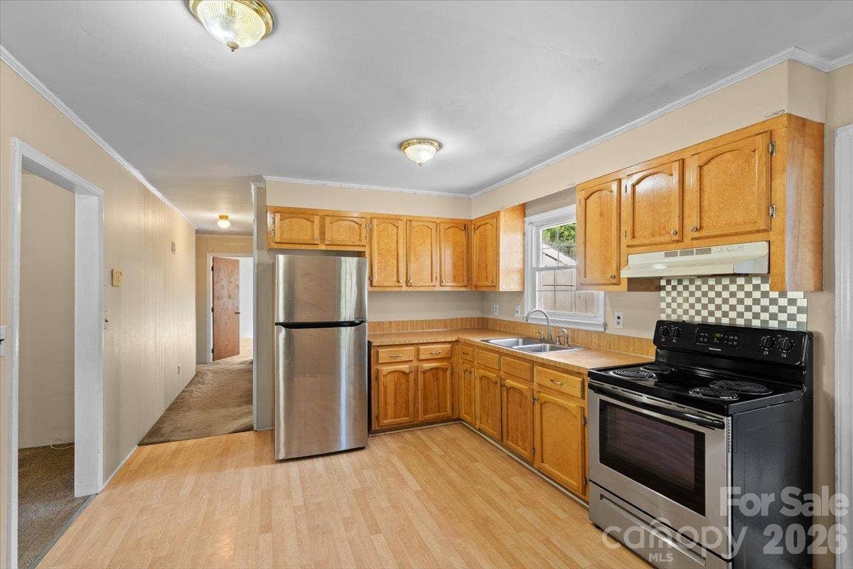 101 Cedar Lane, Mount Holly, NC 28120