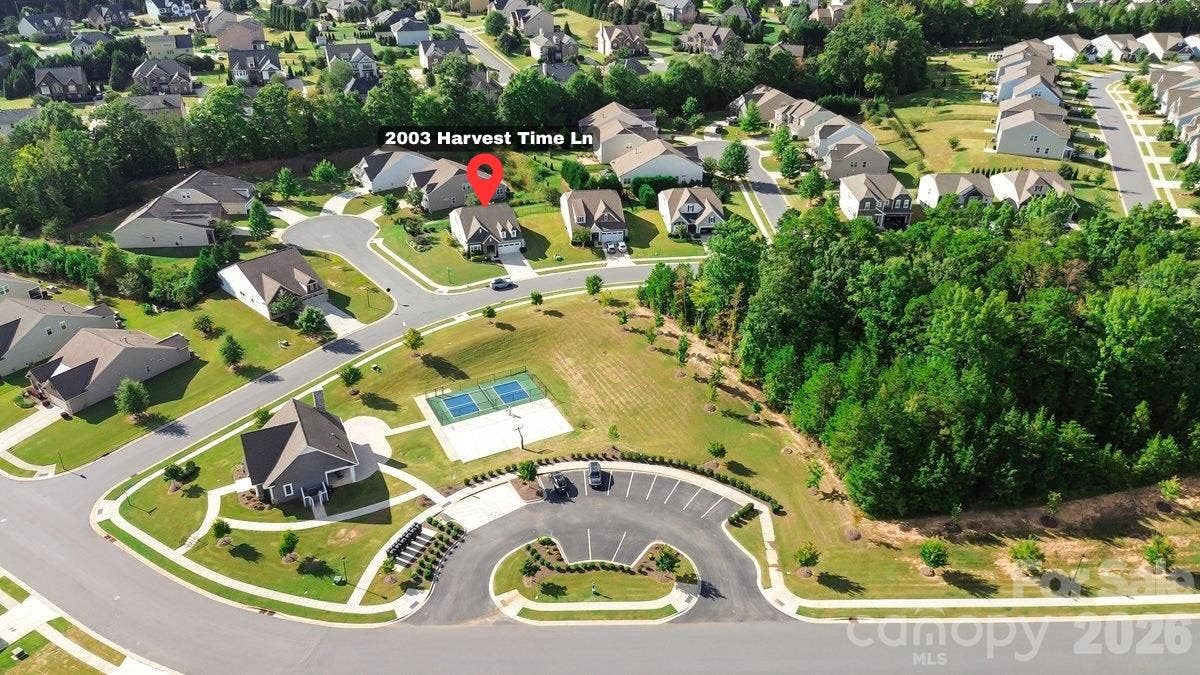 2003 Harvest Time Lane, Waxhaw, NC 28173 Steps away from amenities