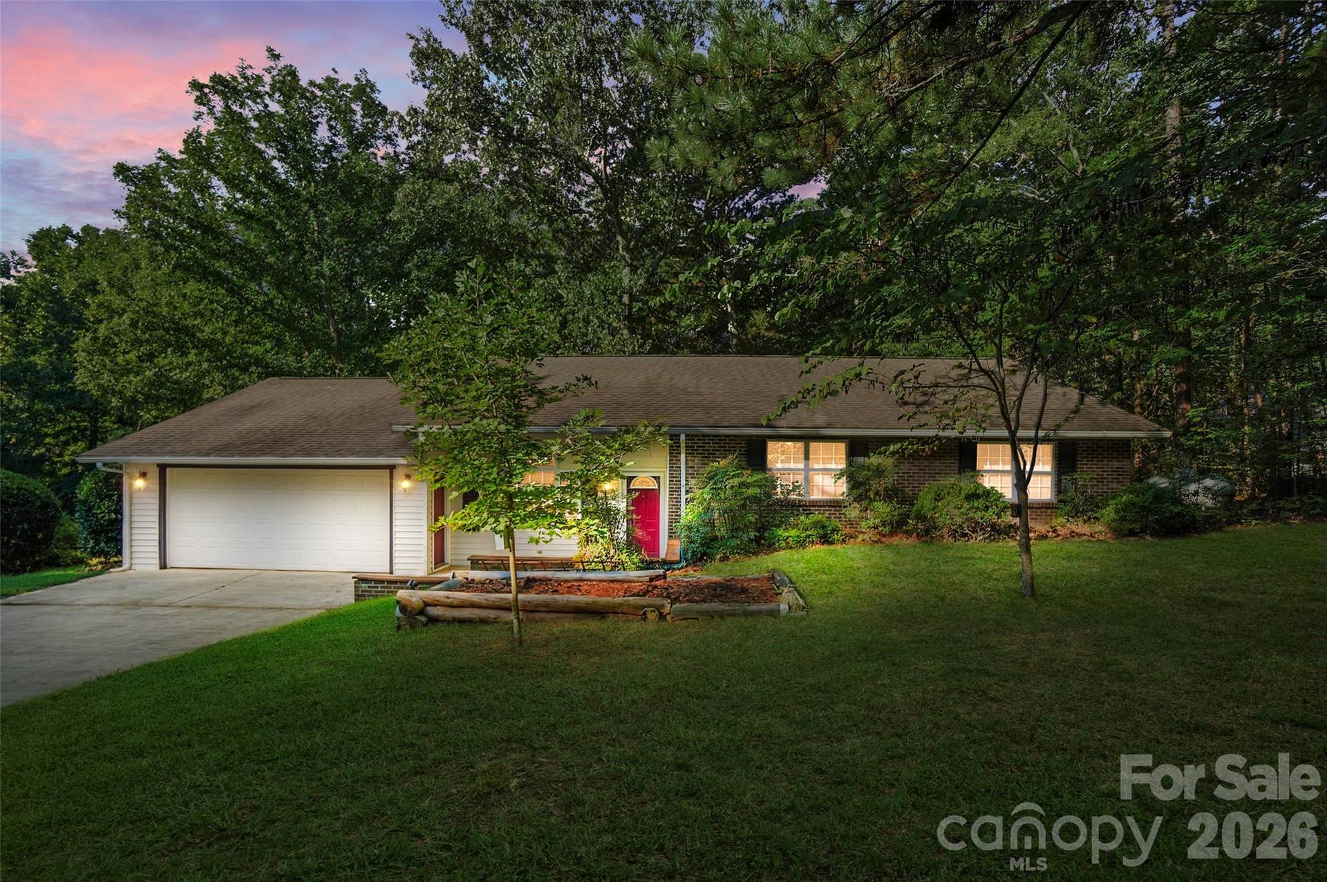8004 Agape Lane, Waxhaw, NC 28173 Virtually edited photo
