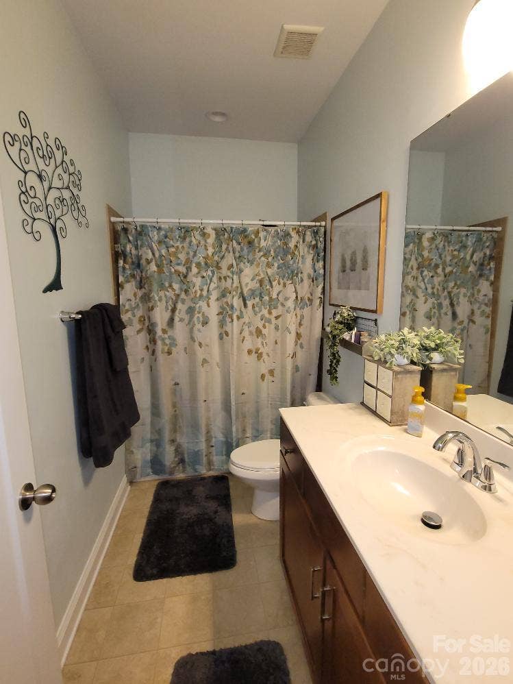 2117 London Lane, Belmont, NC 28012 Hall Bath