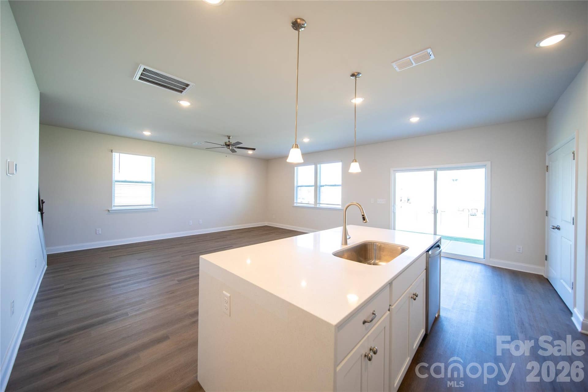 539 Larragan Drive, Denver, NC 28037 539 Larragan Drive, Denver, NC 28037
