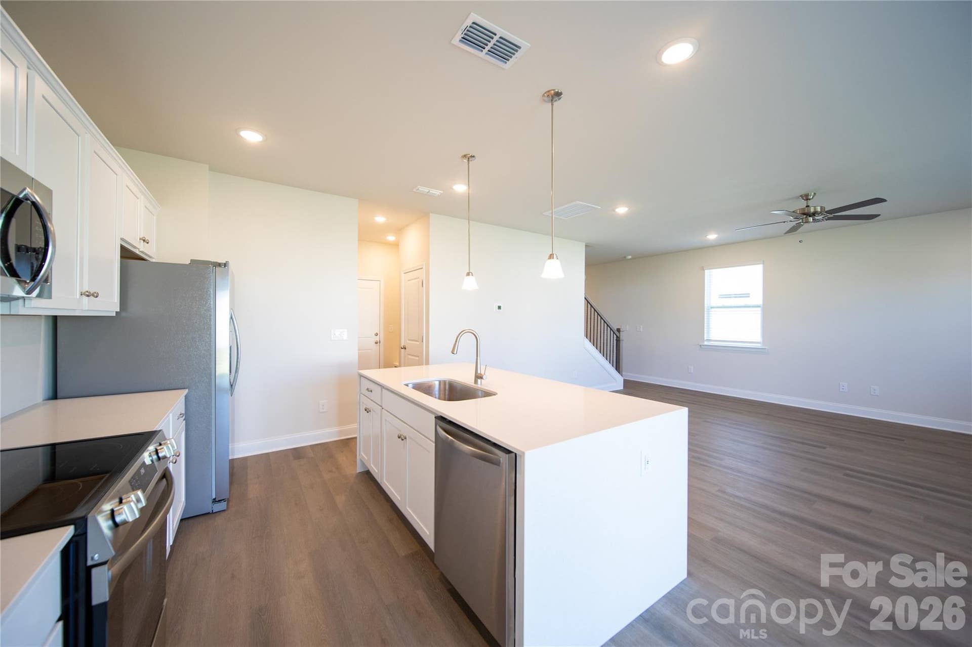 539 Larragan Drive, Denver, NC 28037 539 Larragan Drive, Denver, NC 28037