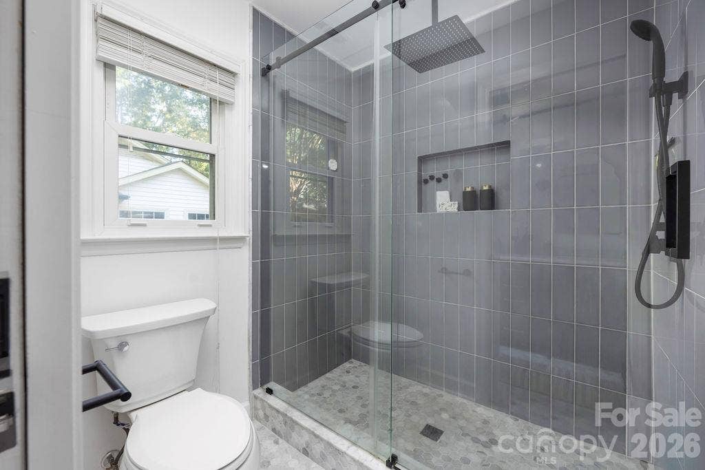 9423 Whitethorn Drive, Charlotte, NC 28277 9423 Whitethorn Drive, Charlotte, NC 28277