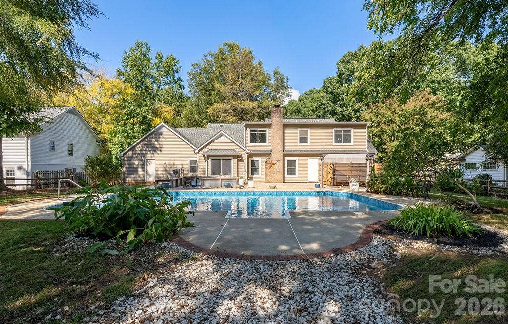 9423 Whitethorn Drive, Charlotte, NC 28277 9423 Whitethorn Drive, Charlotte, NC 28277