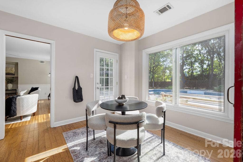 9423 Whitethorn Drive, Charlotte, NC 28277 9423 Whitethorn Drive, Charlotte, NC 28277