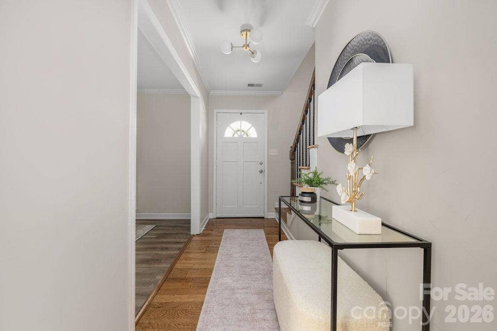 9423 Whitethorn Drive, Charlotte, NC 28277 9423 Whitethorn Drive, Charlotte, NC 28277