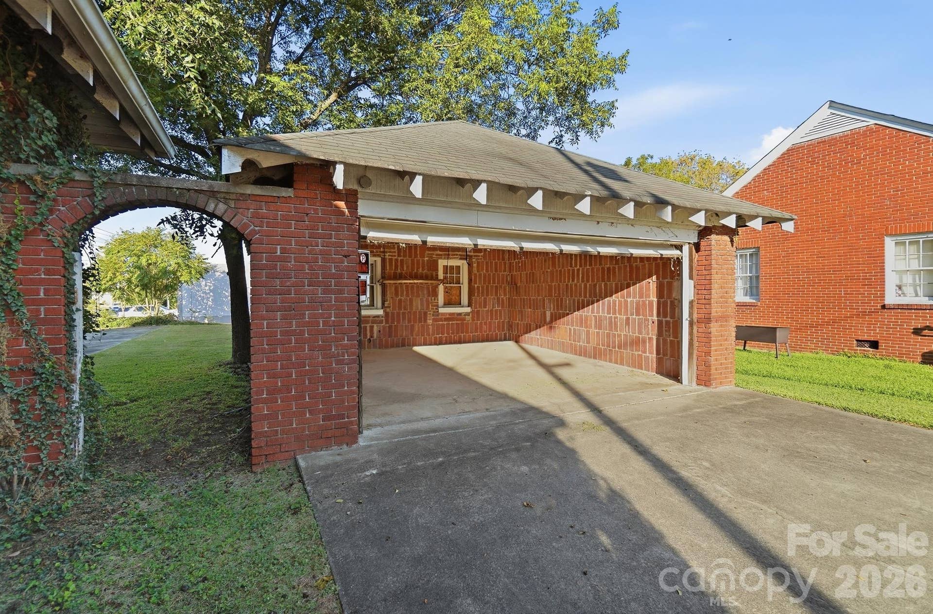 2415 E Main Street, Lincolnton, NC 28092