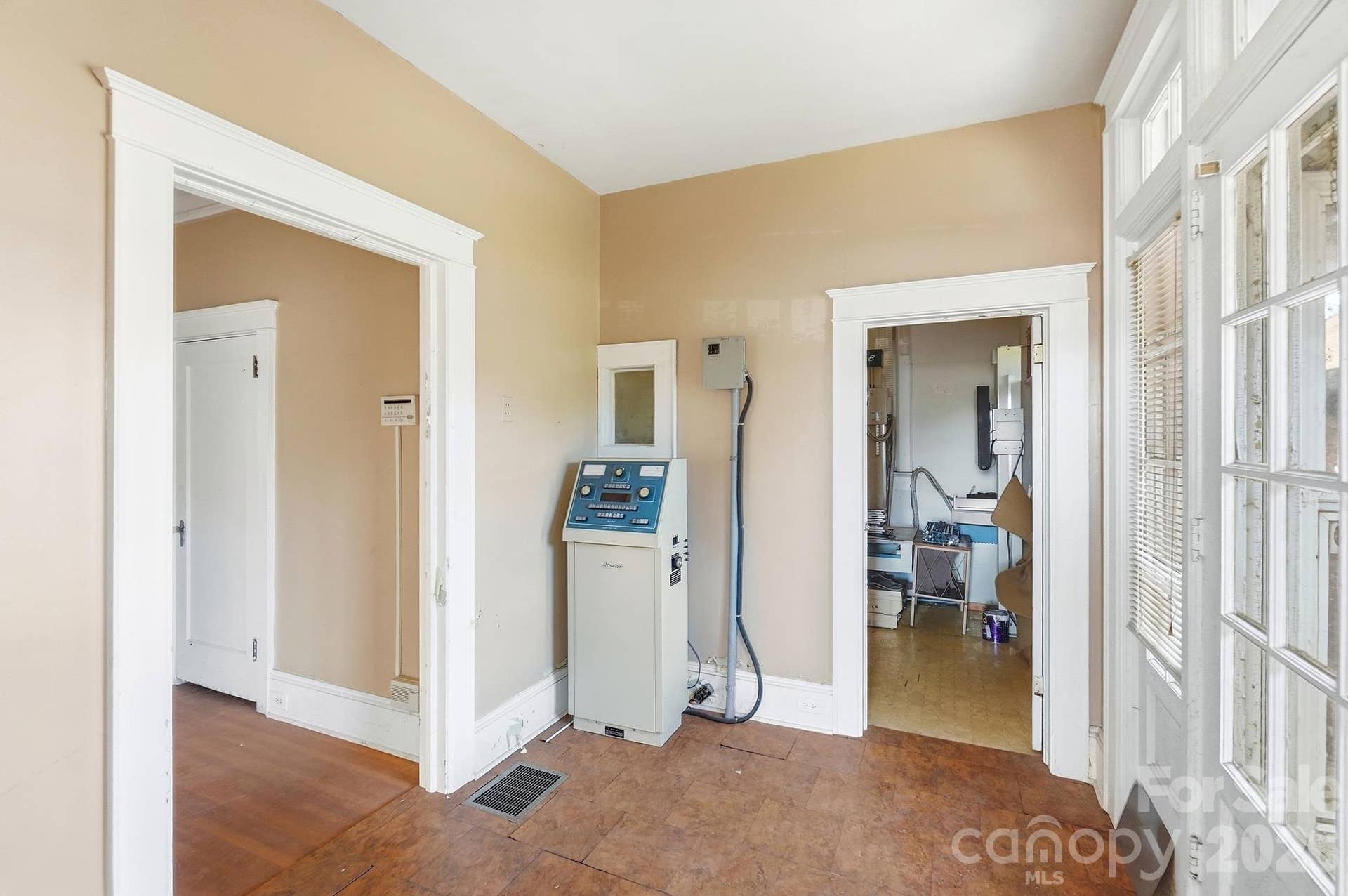 2415 E Main Street, Lincolnton, NC 28092