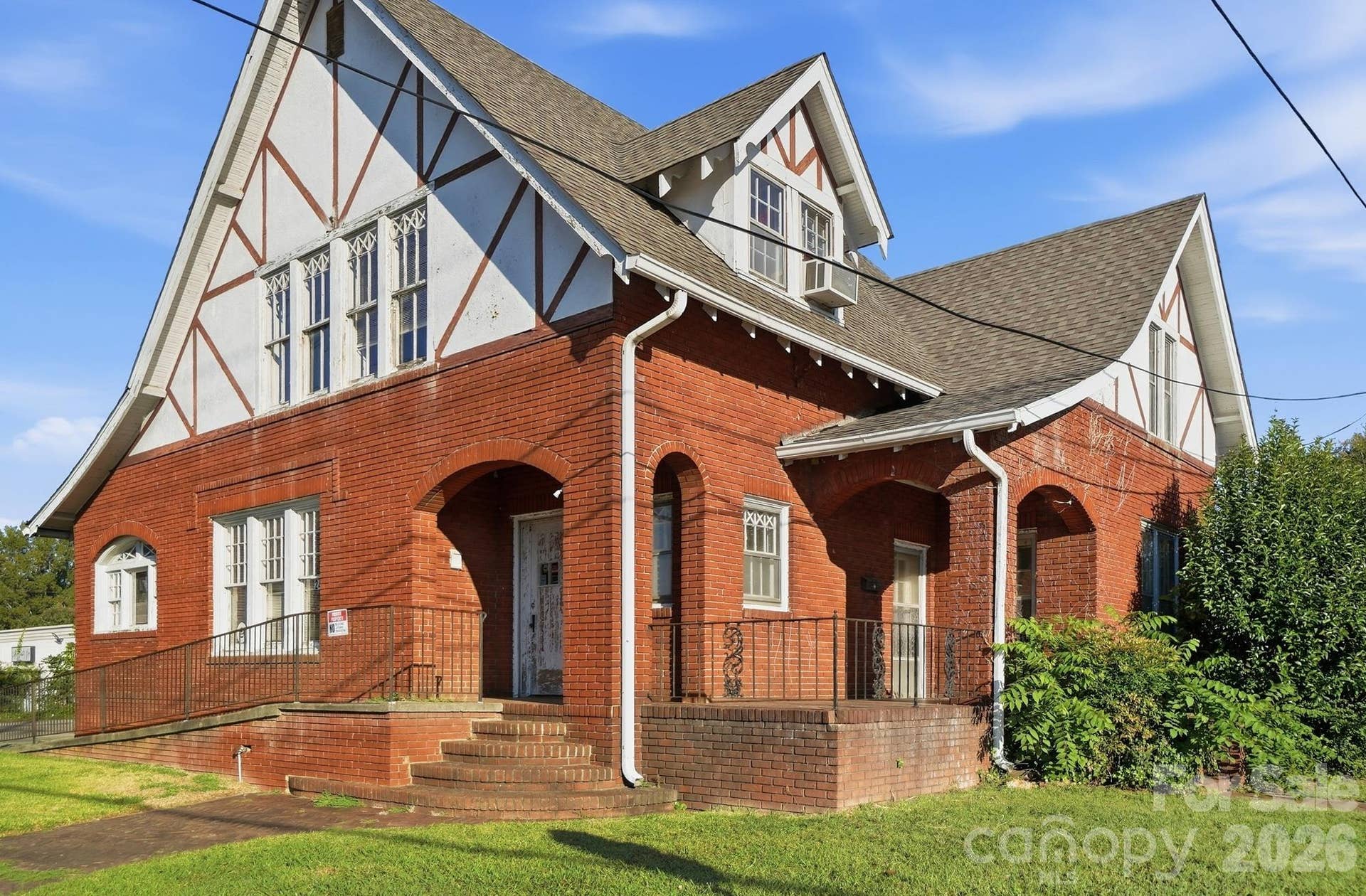 2415 E Main Street, Lincolnton, NC 28092