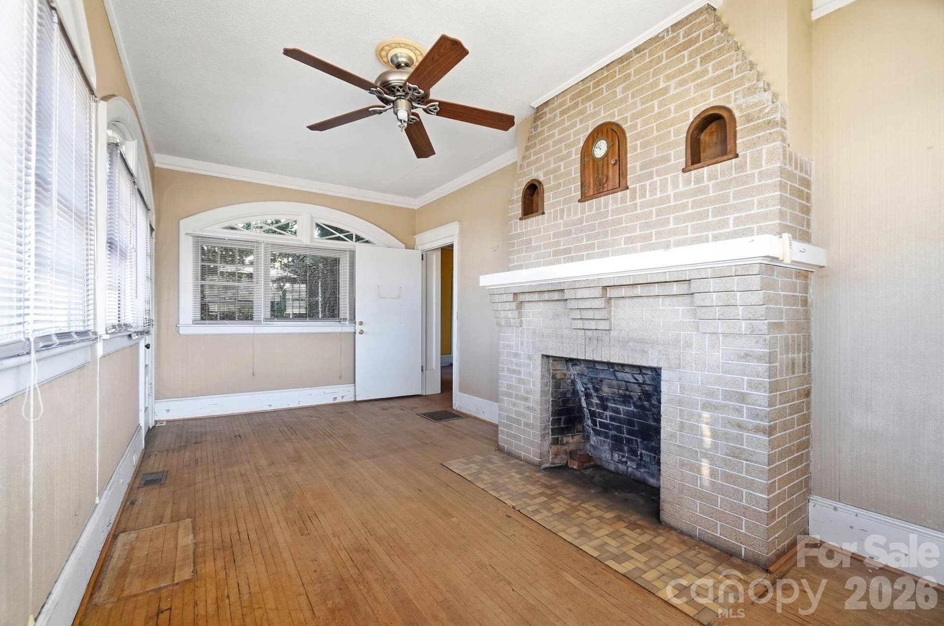 2415 E Main Street, Lincolnton, NC 28092