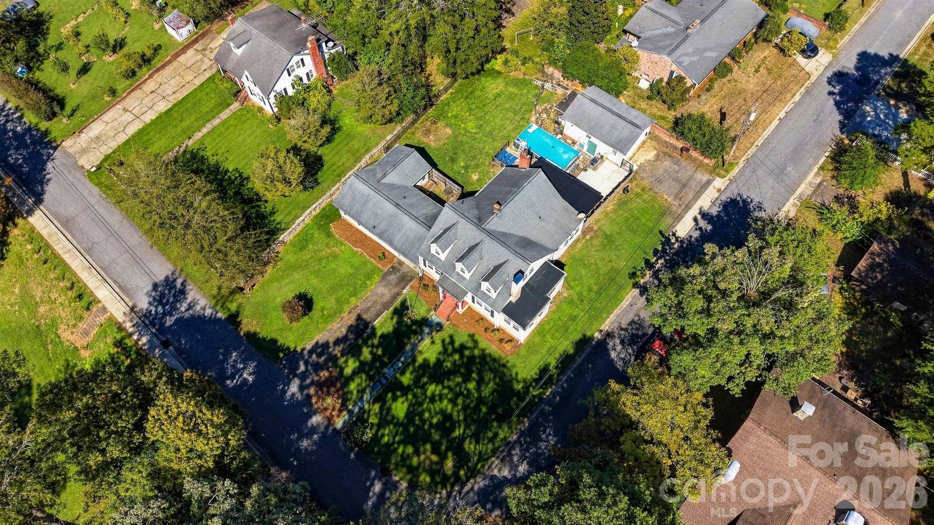 625 E Park Drive, Lincolnton, NC 28092