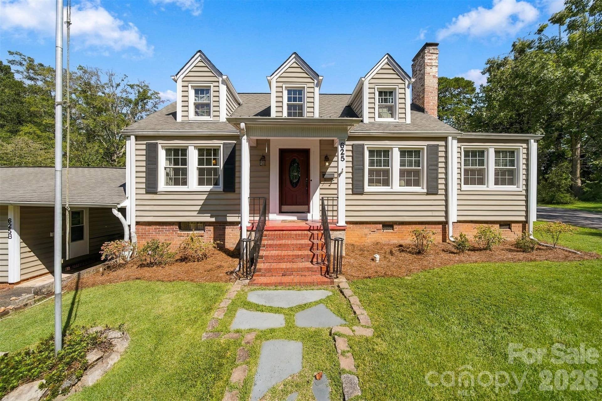 625 E Park Drive, Lincolnton, NC 28092