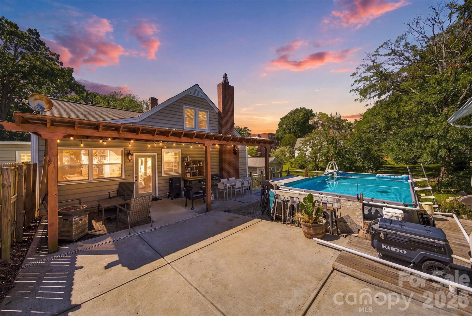 625 E Park Drive, Lincolnton, NC 28092