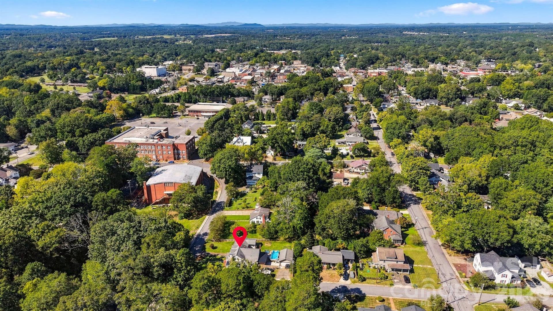 625 E Park Drive, Lincolnton, NC 28092