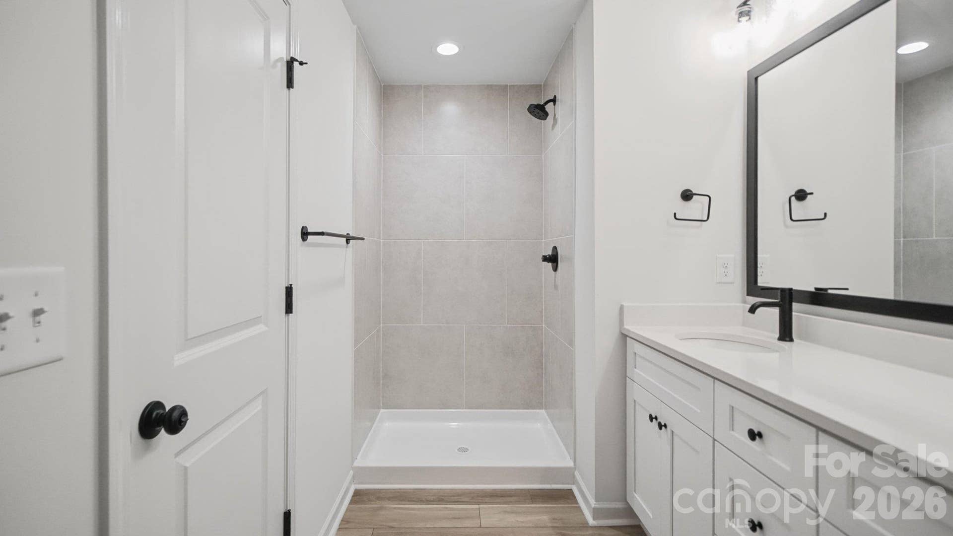 6819 Mint Street, Charlotte, NC 28214 Doube Vanity